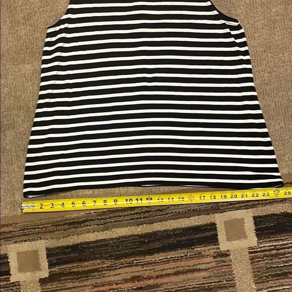 LOFT Black and White Fitted Tank Top with Mandarin Collar - Picture 8 of 8